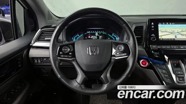 Honda Odyssey 2018 — фото 19