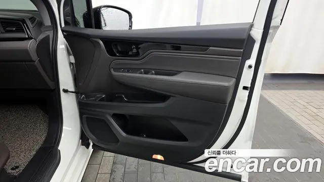 Honda Odyssey 2018 — фото 15