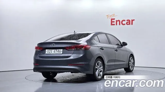 Hyundai AVANTE 2018 — фото 2