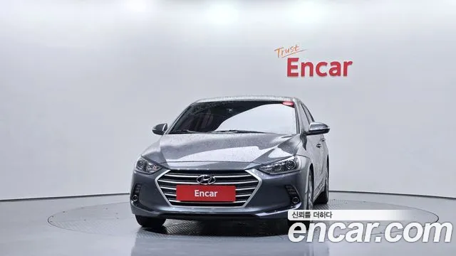 Hyundai AVANTE 2018 — фото 3