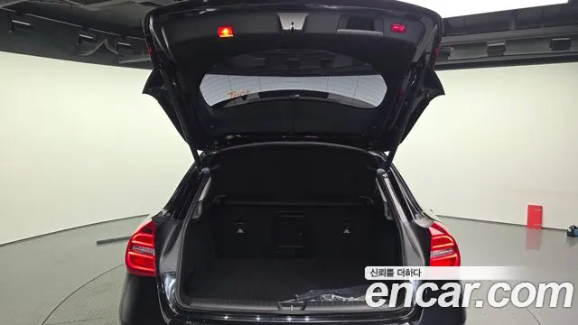 Mercedes-Benz GLA-Class 2016 — фото 20