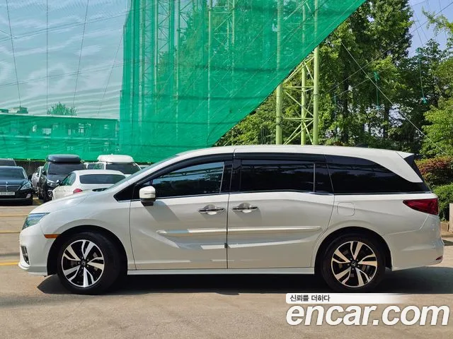 Honda Odyssey 2020 — фото 10