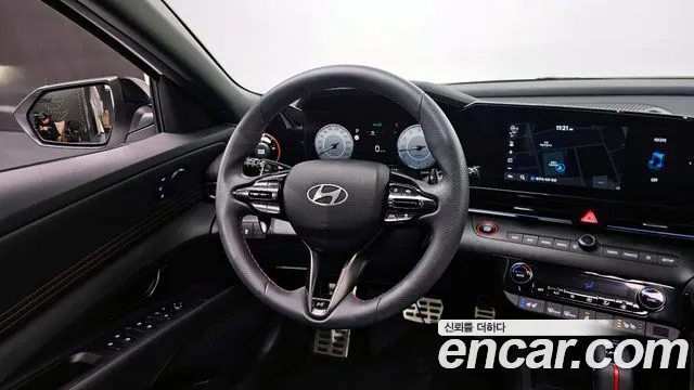 Hyundai AVANTE 2024 — фото 12