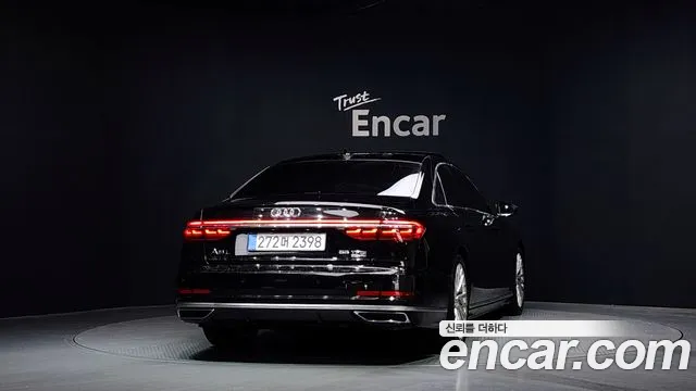 Audi A8 2020 — фото 4