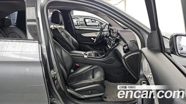 Mercedes-Benz GLC-Class 2018 — фото 17