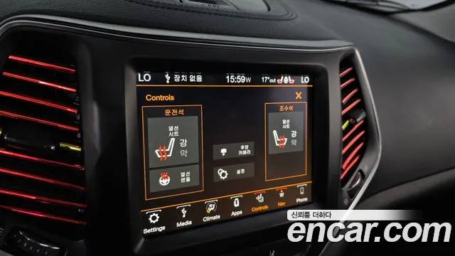 Jeep Cherokee 2019 — фото 18