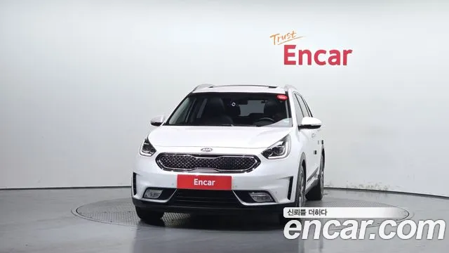 Kia Niro 2018 — фото 3