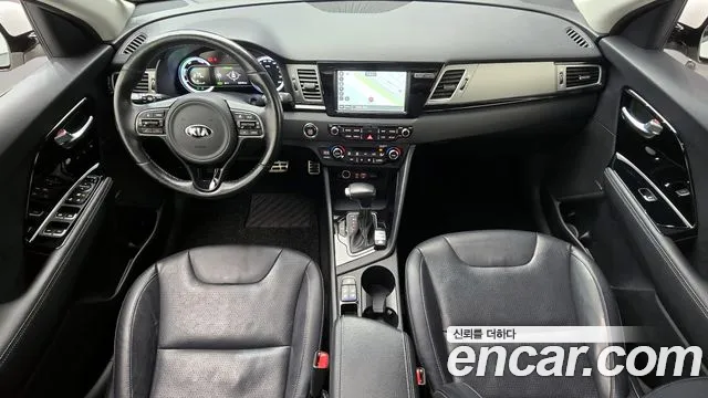 Kia Niro 2018 — фото 7