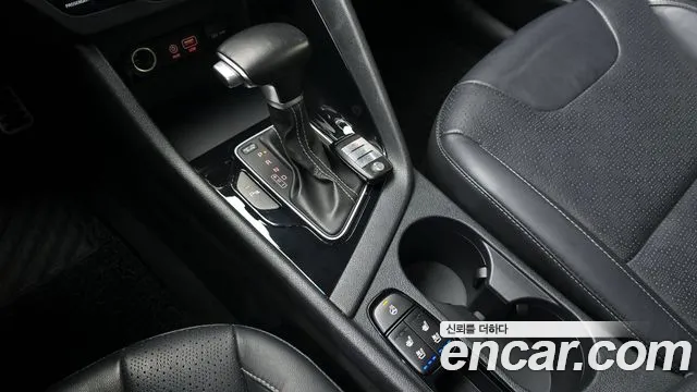 Kia Niro 2018 — фото 9
