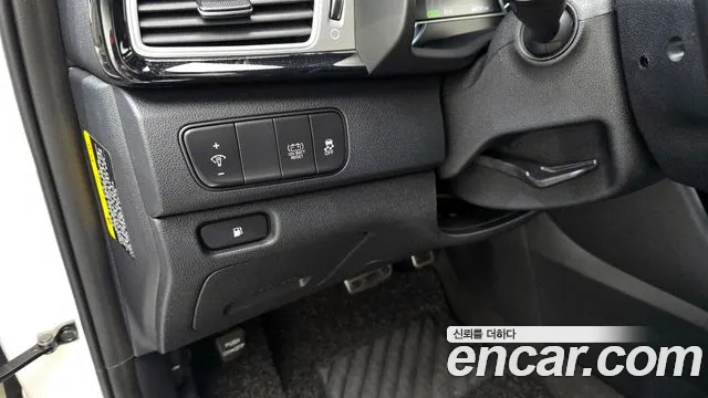 Kia Niro 2018 — фото 15