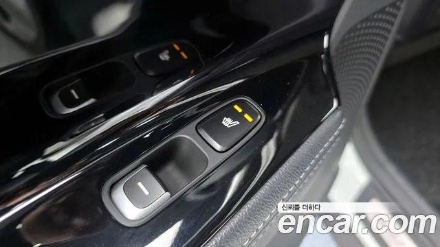 Kia Niro 2018 — фото 18
