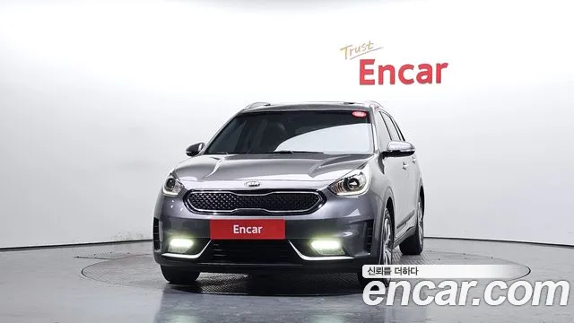 Kia Niro 2018 — фото 3