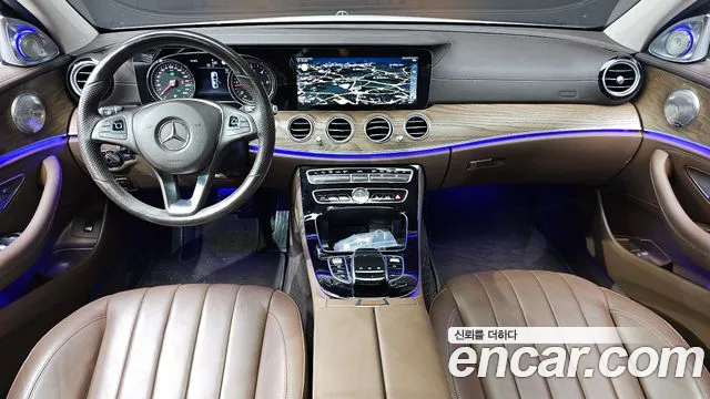 Mercedes-Benz E-Class 2018 — фото 10