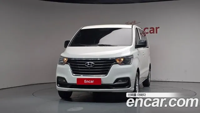 Hyundai Starex 2021 — фото 3