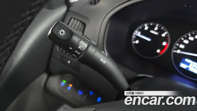 Hyundai Starex 2021 — фото 18