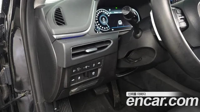 Hyundai Sonata 2022 — фото 19