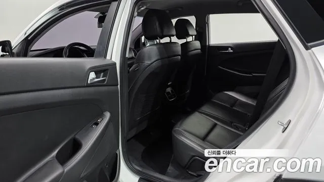 Hyundai Tucson 2017 — фото 11