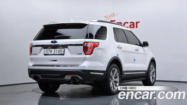 Ford Explorer 2018 — фото 2