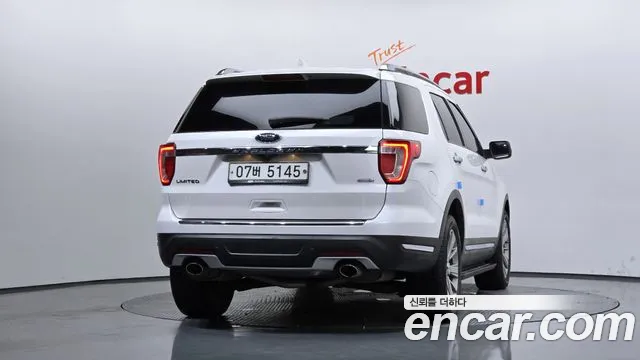 Ford Explorer 2018 — фото 4
