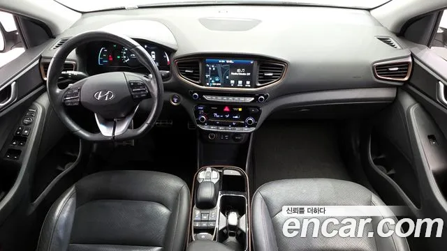 Hyundai Ioniq 2017 — фото 10