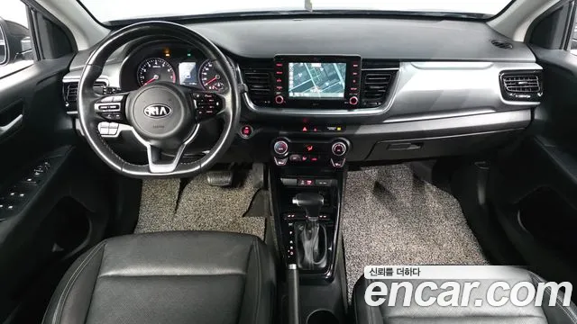 Kia Stonic 2020 — фото 10