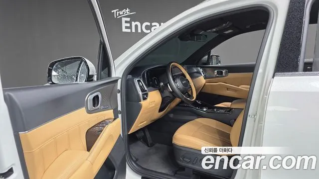 Kia Sorento 2022 — фото 11