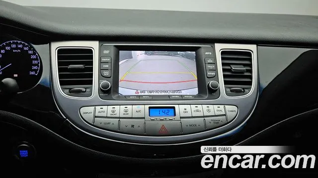 Hyundai Genesis 2014 — фото 14
