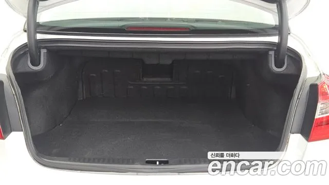 Hyundai Genesis 2014 — фото 19