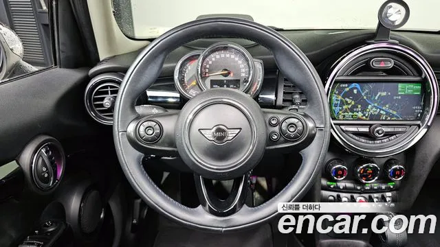 Mini Cooper 2018 — фото 15
