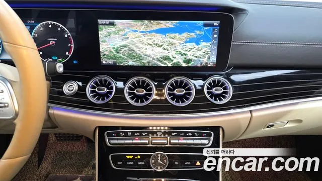 Mercedes-Benz CLS-Class 2019 — фото 19