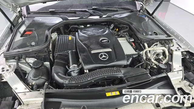 Mercedes-Benz E-Class 2017 — фото 6