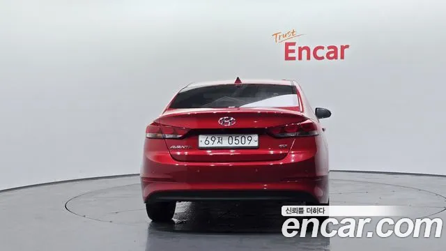 Hyundai AVANTE 2017 — фото 4