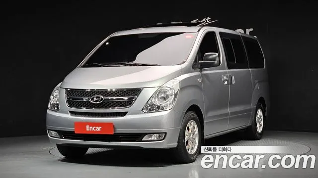 Hyundai Starex 2016 — фото 1