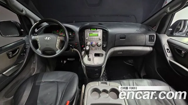 Hyundai Starex 2016 — фото 7
