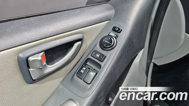 Hyundai Starex 2016 — фото 19
