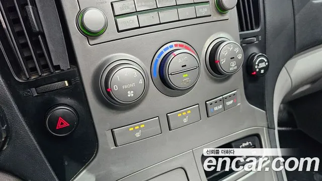 Hyundai Starex 2016 — фото 20
