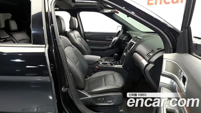 Ford Explorer 2018 — фото 11