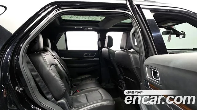 Ford Explorer 2018 — фото 12