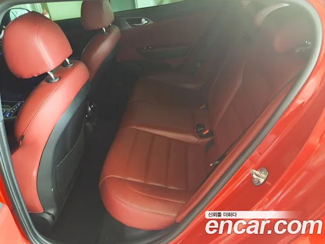 Kia Stinger 2020 — фото 10
