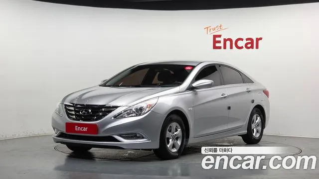 Hyundai Sonata 2010 — фото 1