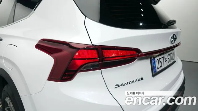 Hyundai Santafe 2021 — фото 9