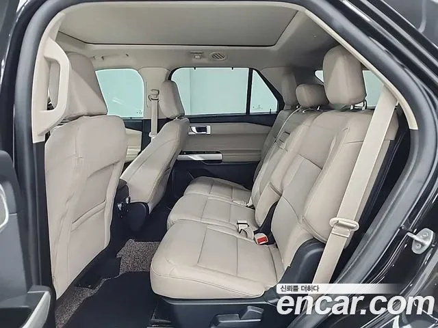 Ford Explorer 2022 — фото 12