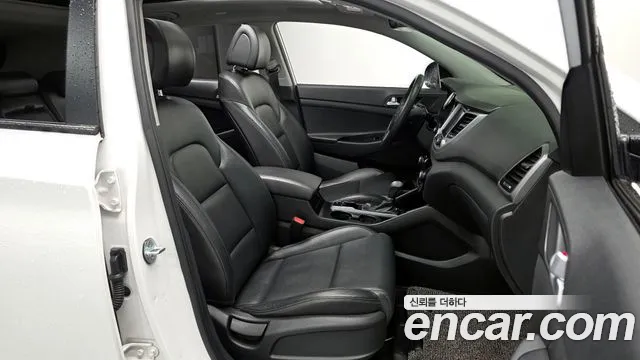 Hyundai Tucson 2016 — фото 11