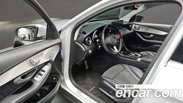 Mercedes-Benz GLC-Class 2018 — фото 12