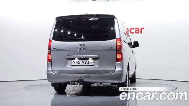 Hyundai Starex 2017 — фото 4