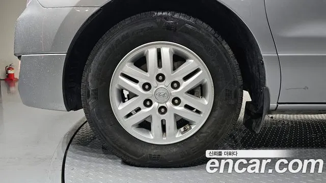 Hyundai Starex 2017 — фото 5