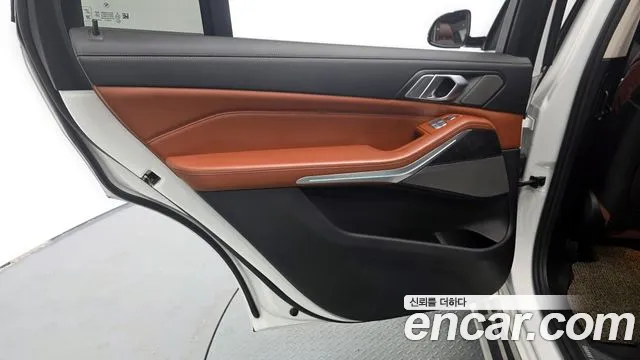 BMW X7 2020 — фото 15