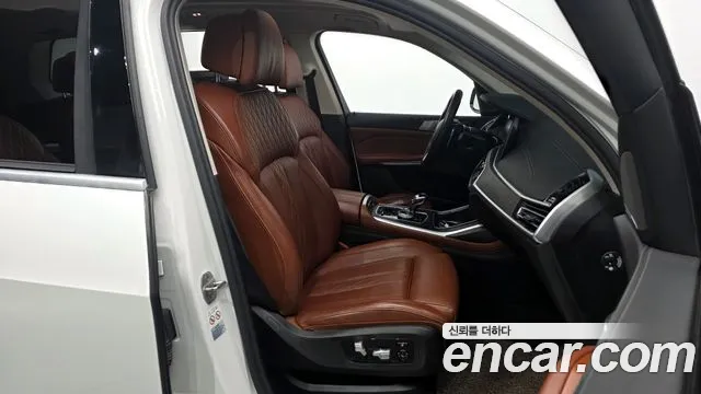 BMW X7 2020 — фото 16