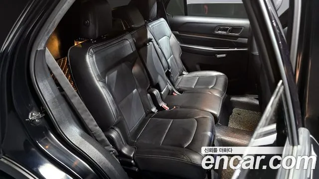 Ford Explorer 2016 — фото 11