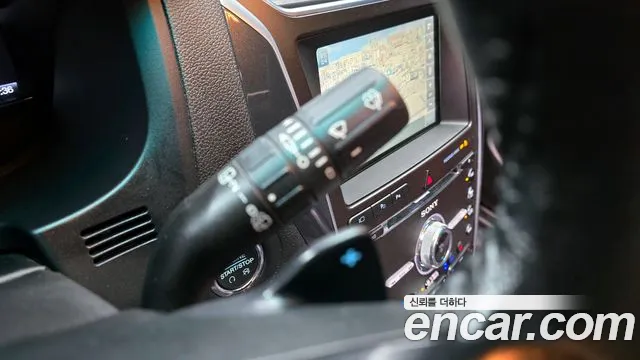 Ford Explorer 2016 — фото 18